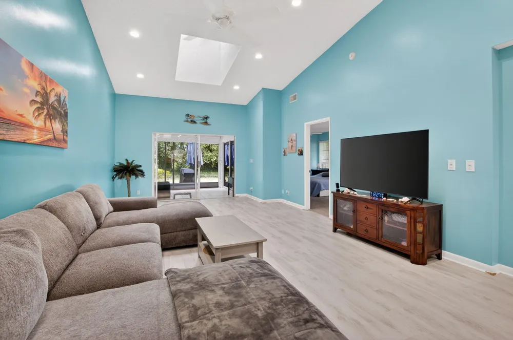 6082 Waldwick Circle, Delray Beach, FL 33484