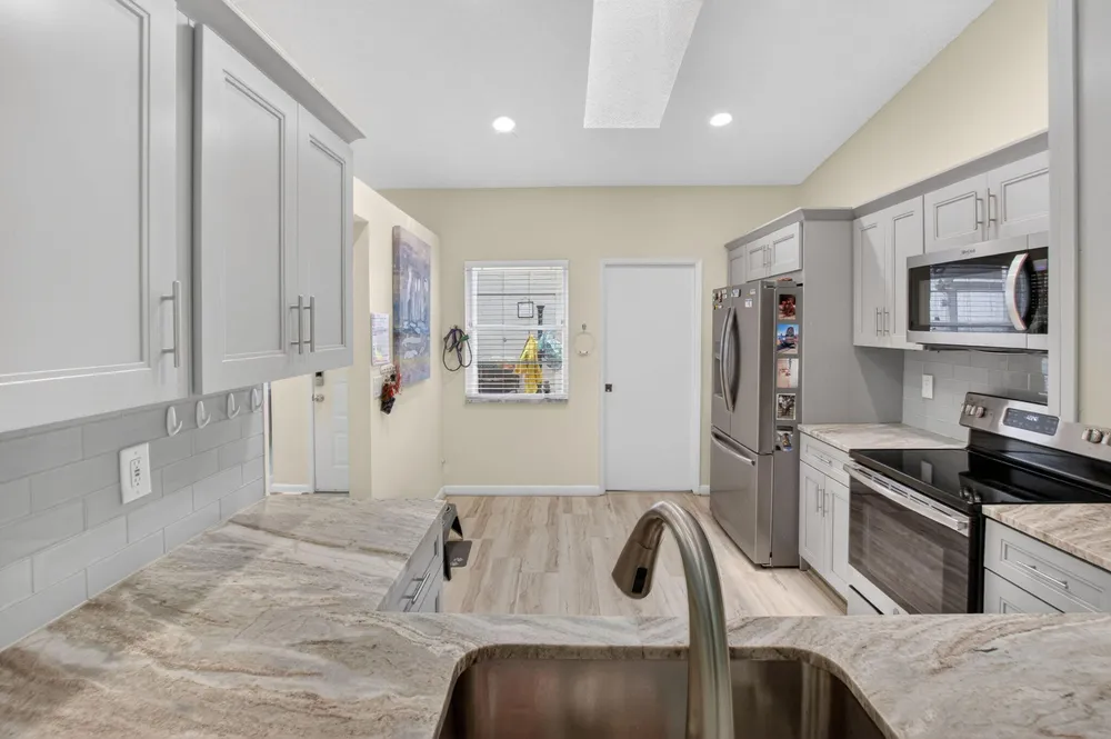 6082 Waldwick Circle, Delray Beach, FL 33484