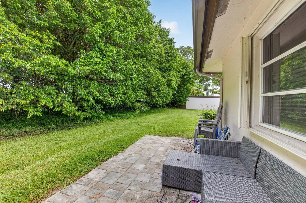 6082 Waldwick Circle, Delray Beach, FL 33484