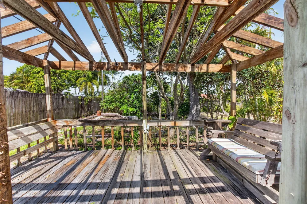 1370 SW 27th Pl, Boynton Beach, FL 33426