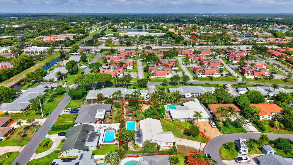 1370 SW 27th Pl, Boynton Beach, FL 33426