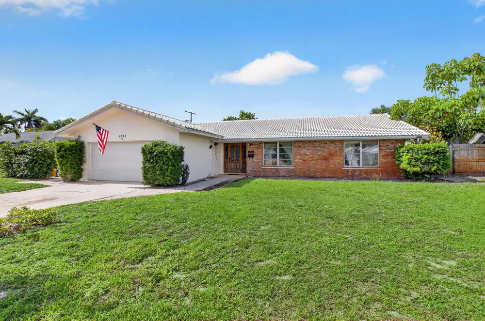 1370 SW 27th Pl, Boynton Beach, FL 33426