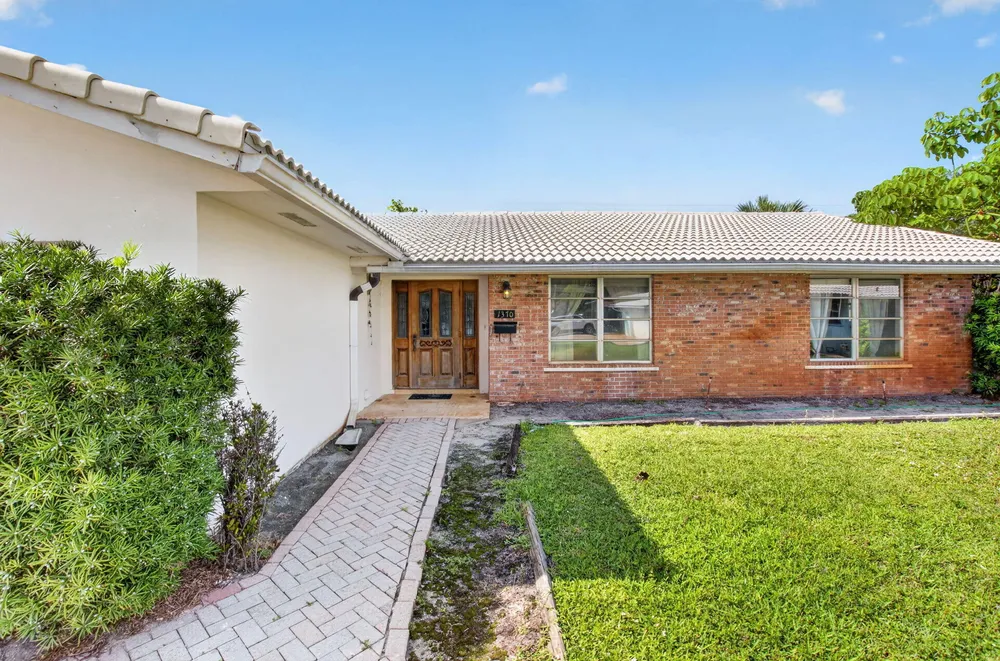 1370 SW 27th Pl, Boynton Beach, FL 33426