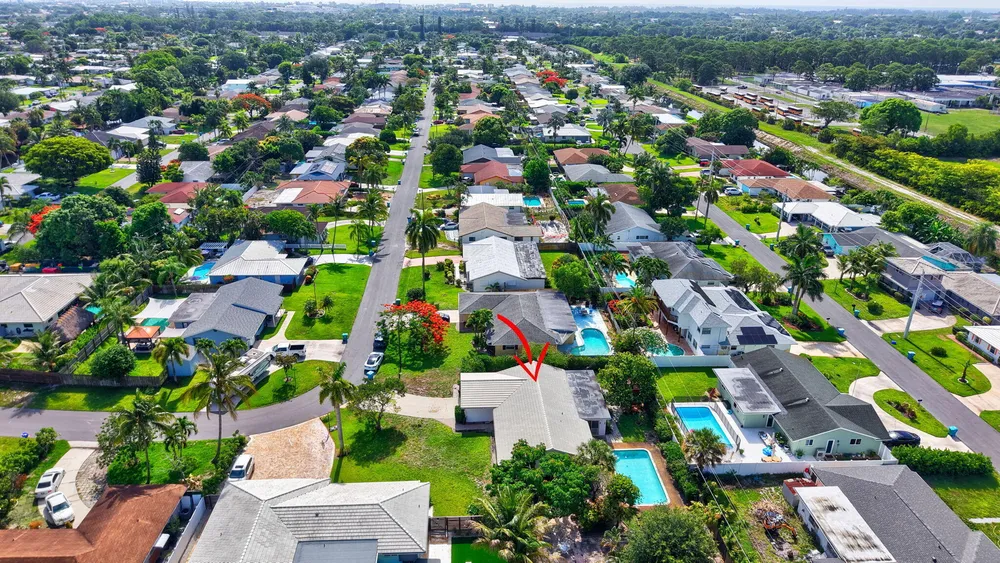 1370 SW 27th Pl, Boynton Beach, FL 33426