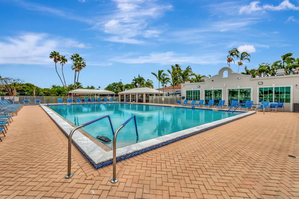 6082 Waldwick Circle, Delray Beach, FL 33484