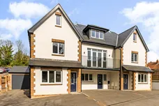 Pentire Place, Farnham, GU10 photo 1