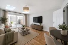 Pentire Place, Farnham, GU10 photo 2
