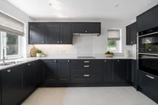 Pentire Place, Farnham, GU10 photo 3