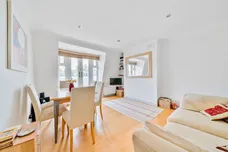 Eardley Crescent, London