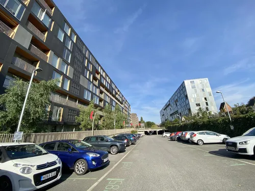 Saxton, The Avenue, LEEDSphoto