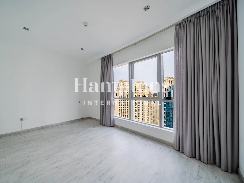 Dubai Marina