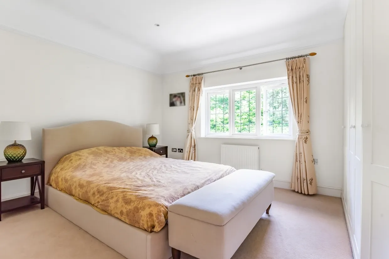 Priory Road, Sunningdale SL5 photo 6