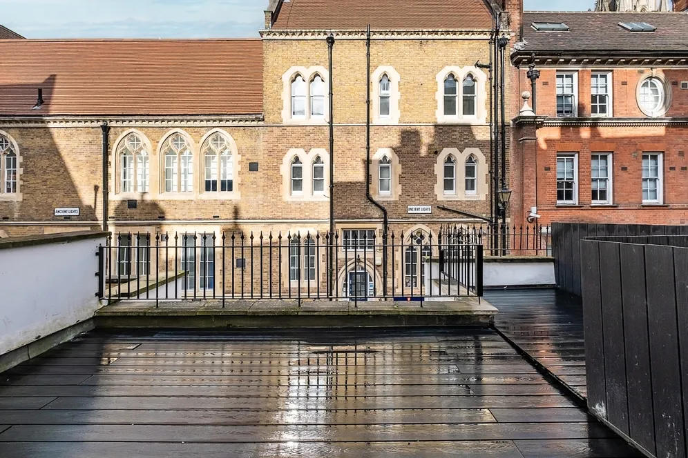 Kensington Church Court London W8 photo 8