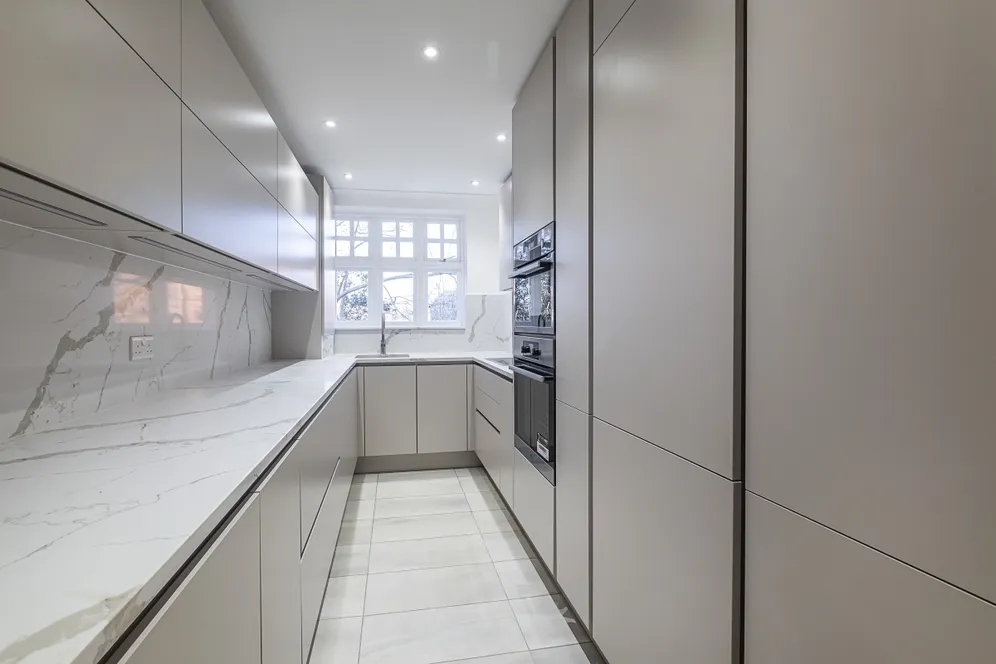Arterberry Road London SW20 photo 3