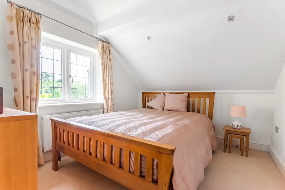 Priory Road, Sunningdale SL5 photo 9