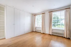 Pembroke Gardens Close London W8 photo 14