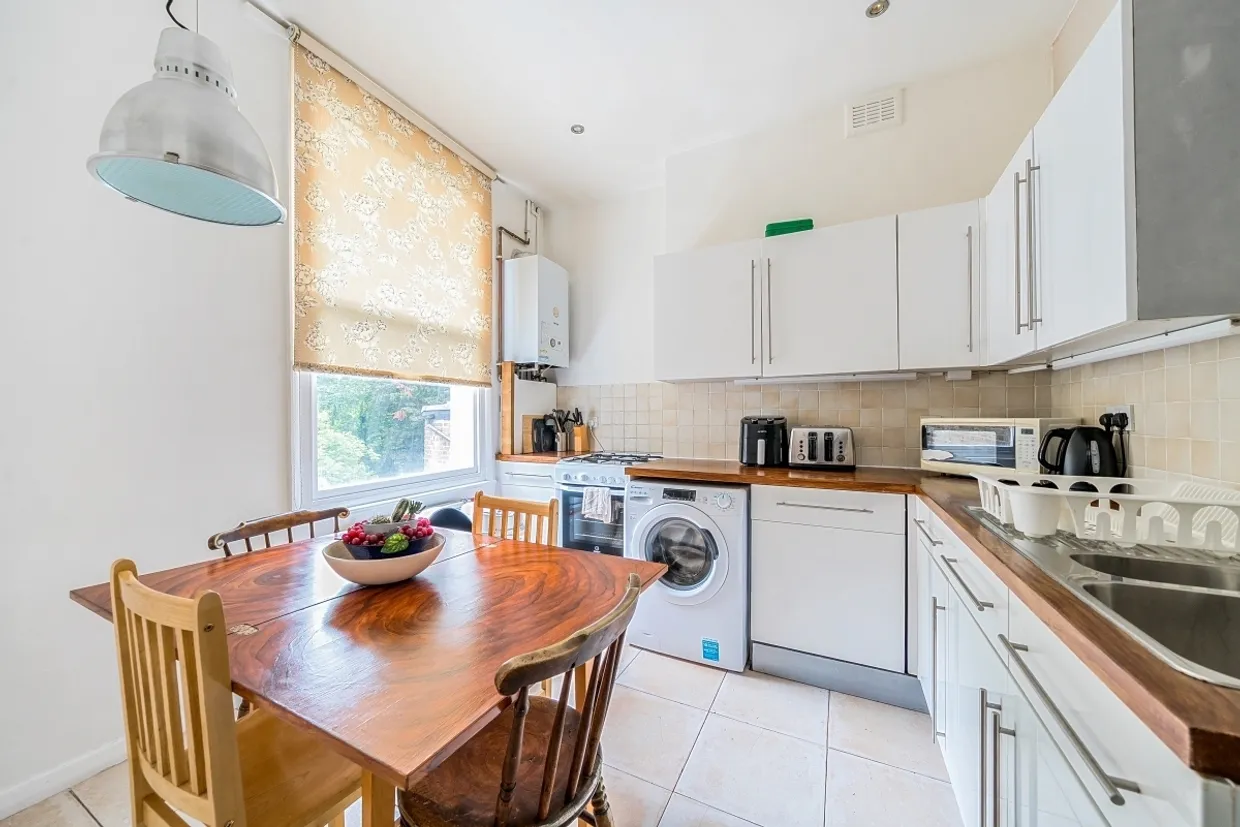 Kilburn Park Road London NW6 photo 4