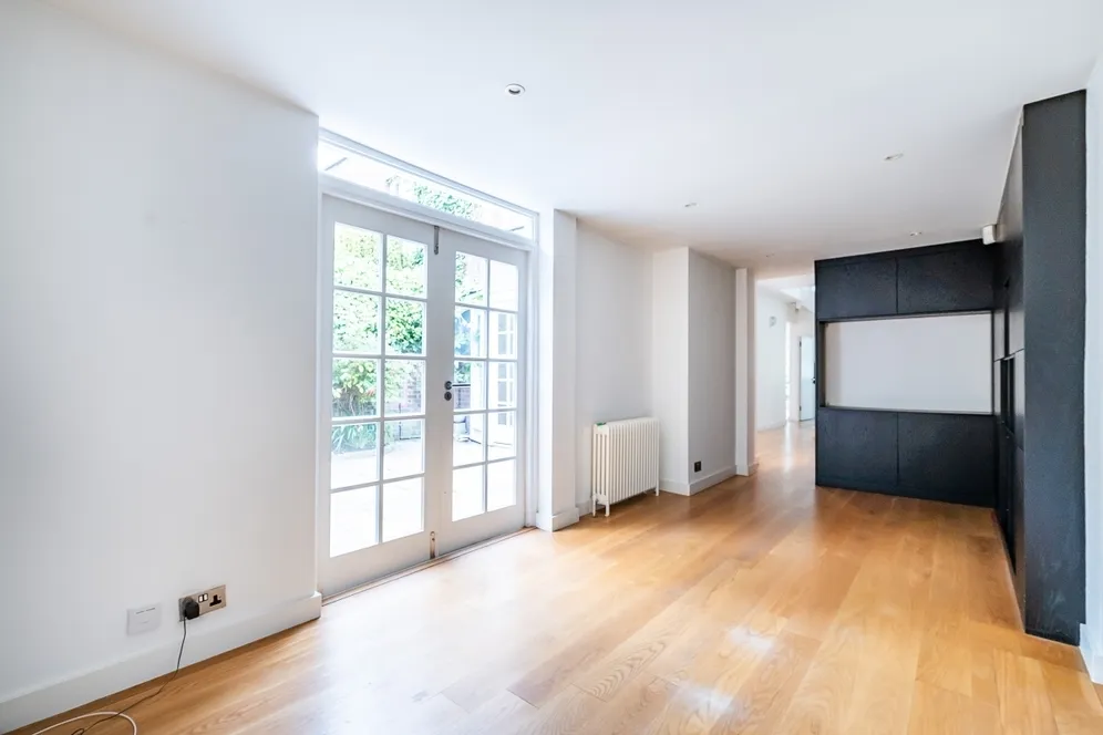 Pembroke Gardens Close London W8 photo 17