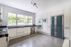 Pembroke Gardens Close London W8 photo 18