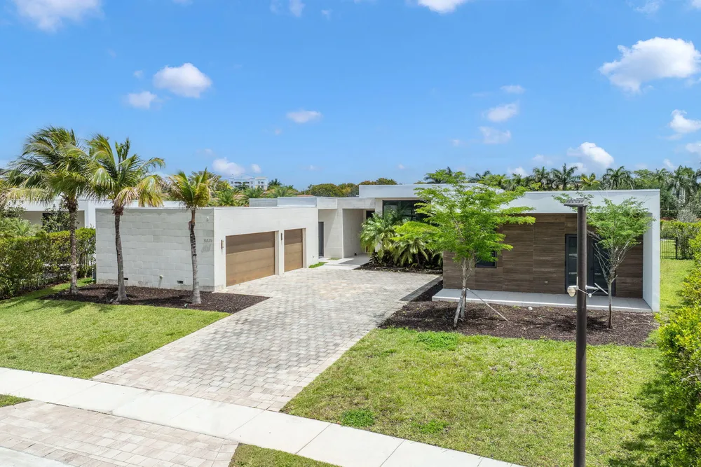 16539 Botaniko Dr N, Weston, FL 33326