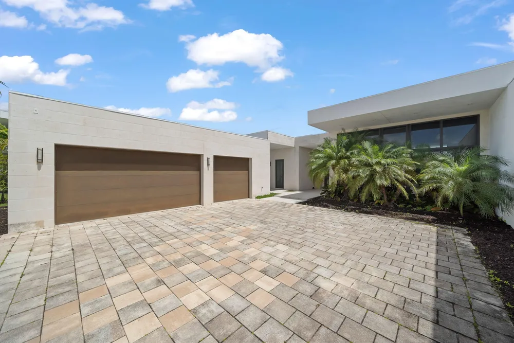 16539 Botaniko Dr N, Weston, FL 33326