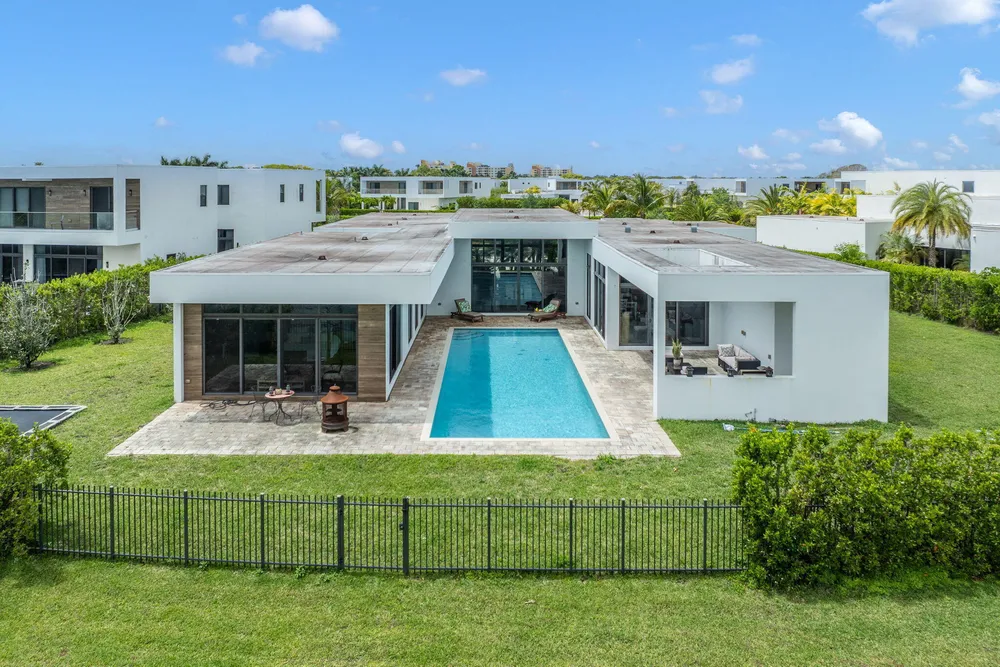 16539 Botaniko Dr N, Weston, FL 33326