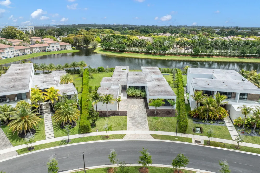 16539 Botaniko Dr N, Weston, FL 33326