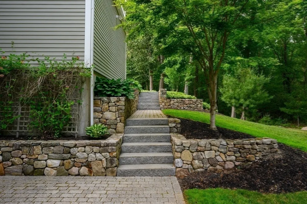 42 BARD ROCK LANE, Hanover, MA 02339