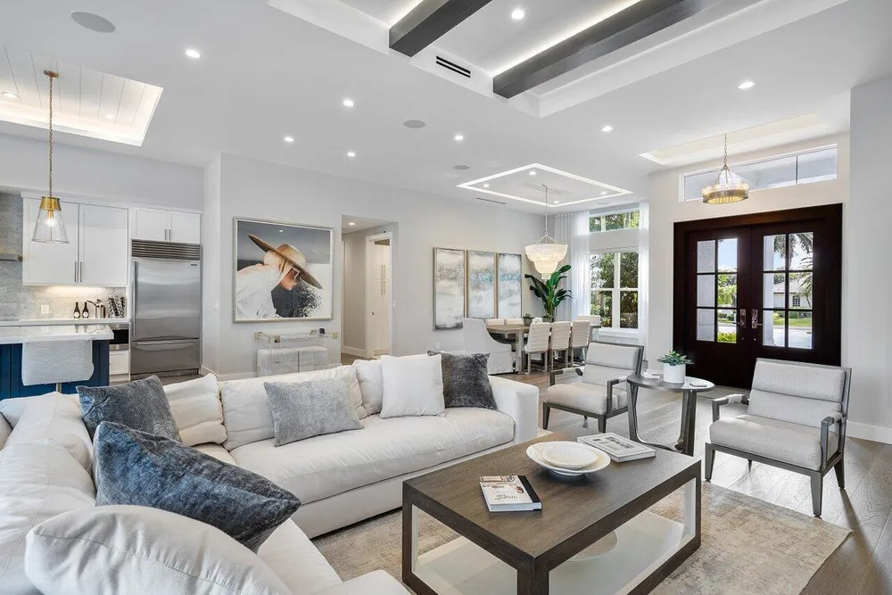 8331 Sawpine Rd, Delray Beach, FL 33446
