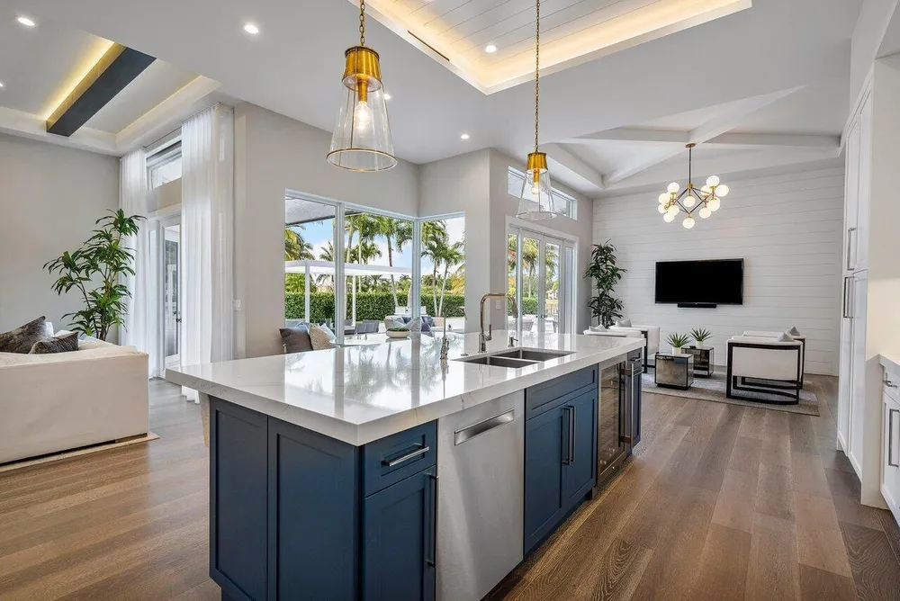 8331 Sawpine Rd, Delray Beach, FL 33446