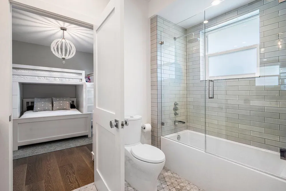 8331 Sawpine Rd, Delray Beach, FL 33446