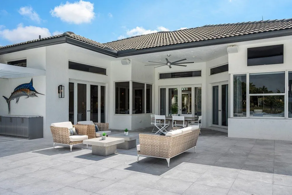 8331 Sawpine Rd, Delray Beach, FL 33446