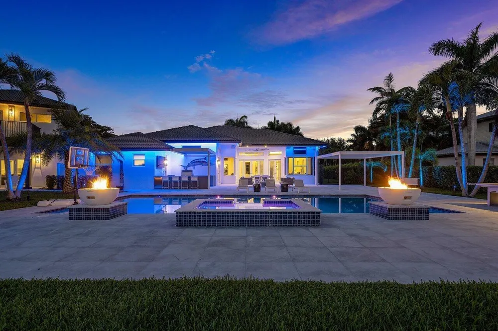 8331 Sawpine Rd, Delray Beach, FL 33446