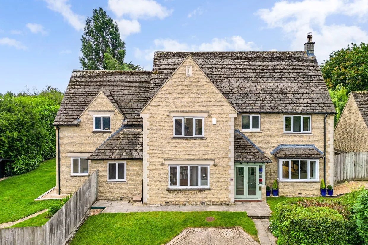 Oaklands, Cirencester, GL7 photo 19