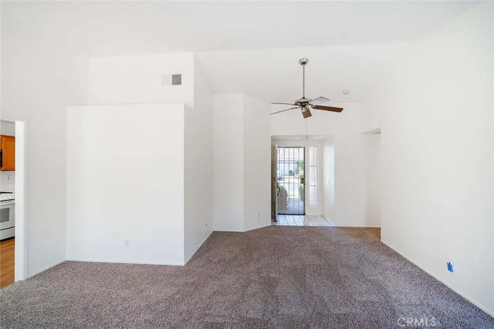 2220 Glenwood Ave, Hemet, CA 92545