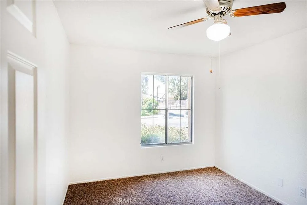 2220 Glenwood Ave, Hemet, CA 92545