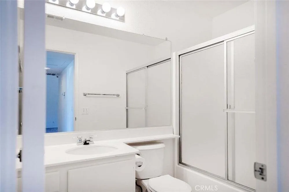 2220 Glenwood Ave, Hemet, CA 92545