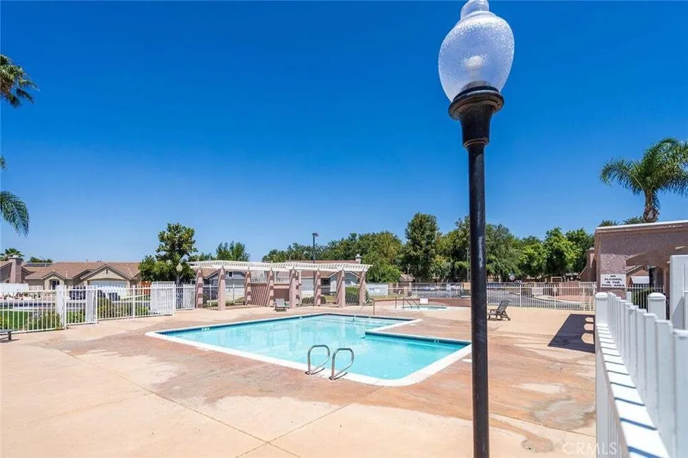 2220 Glenwood Ave, Hemet, CA 92545