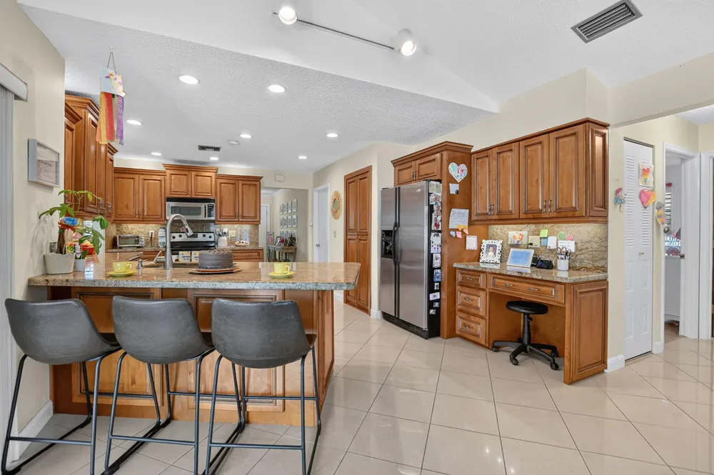 1345 SW 28th Ave, Deerfield Beach, FL 33442