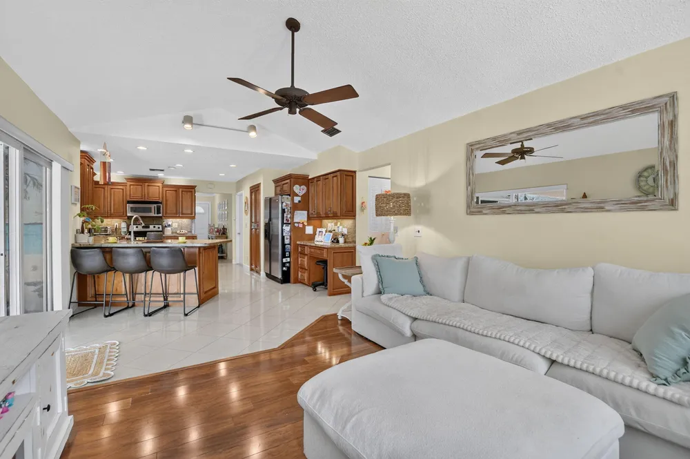 1345 SW 28th Ave, Deerfield Beach, FL 33442
