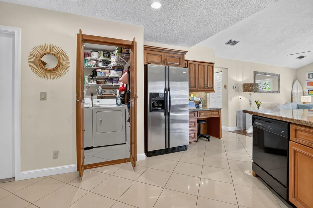 1345 SW 28th Ave, Deerfield Beach, FL 33442