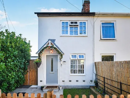Brook Place, Halsteadphoto