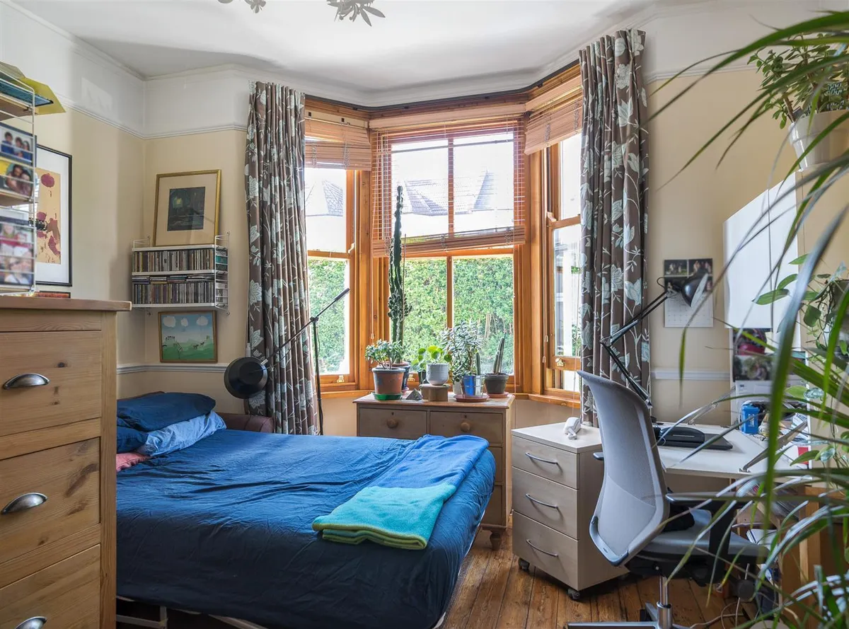 Litchfield Gardens NW10