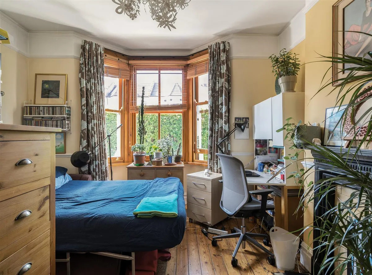 Litchfield Gardens NW10