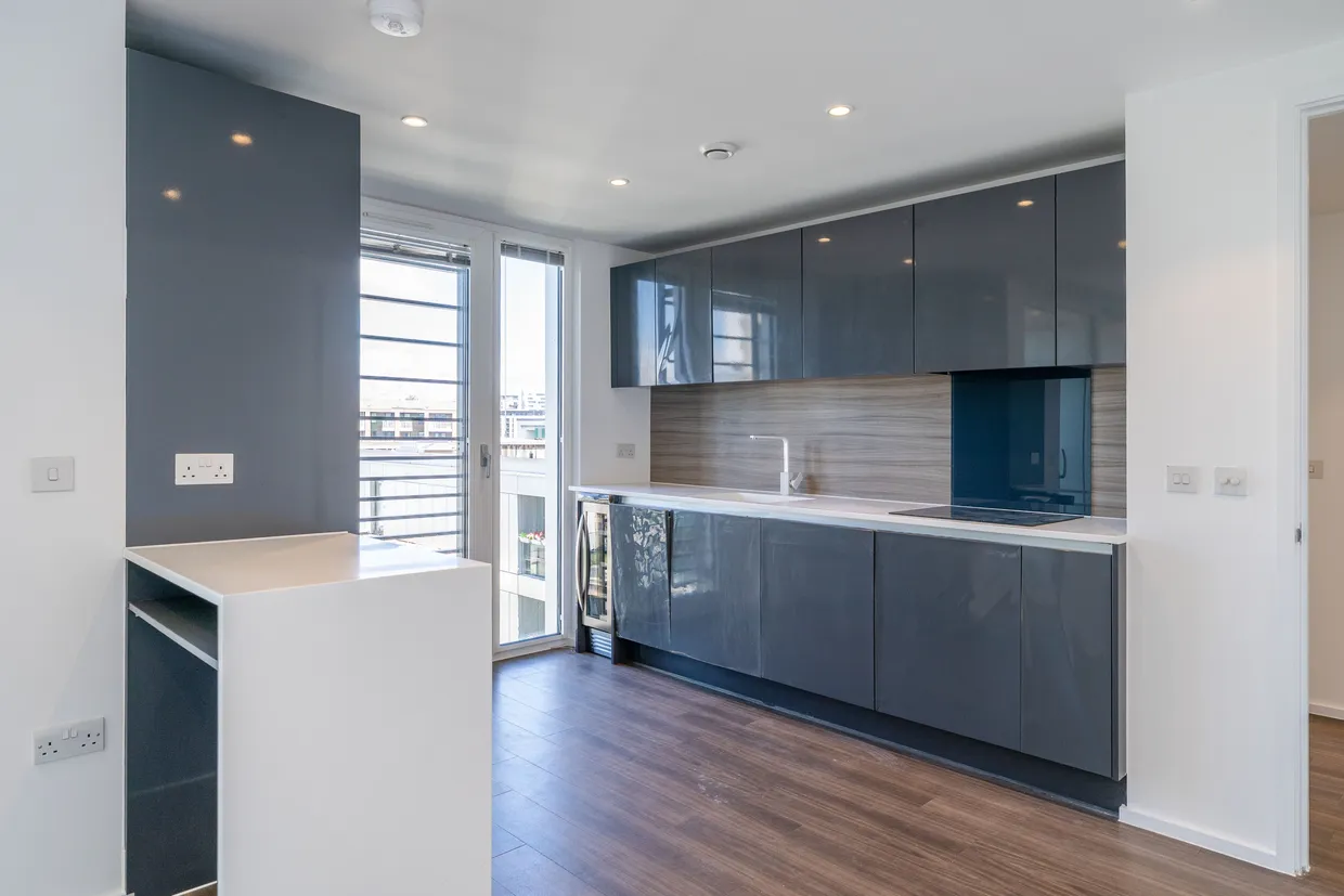 Buckhold Road, London, SW18 photo 3