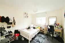 New Charlton Way, Bristol