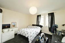 New Charlton Way, Bristol