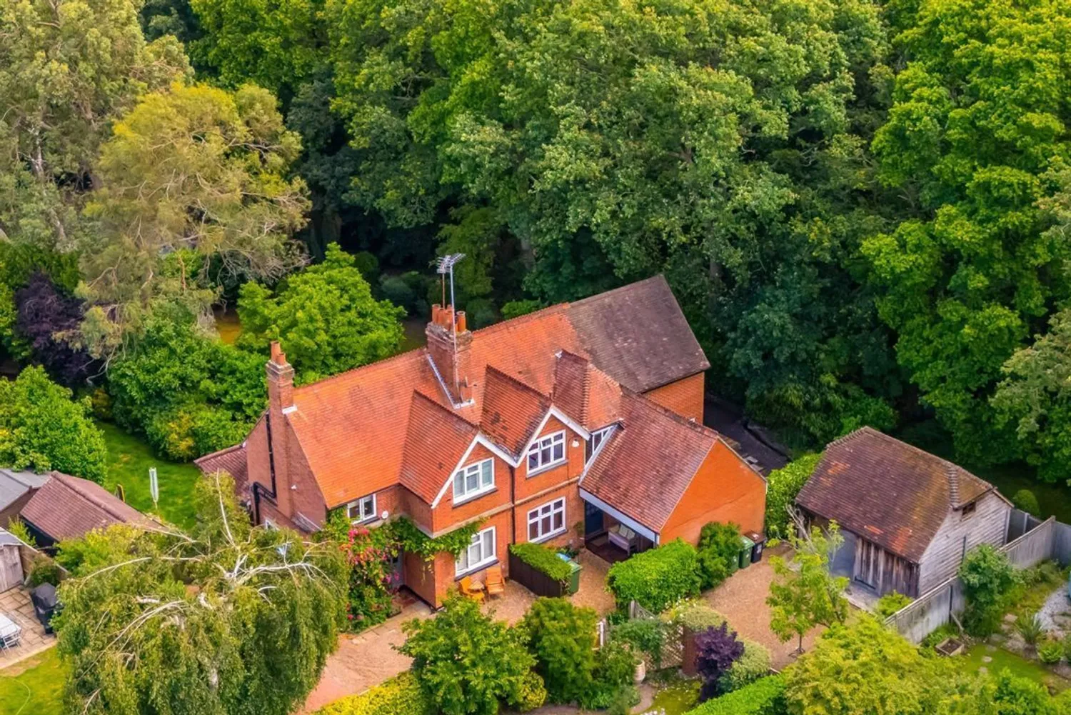 Ellesmere Road, Weybridge, KT13 photo 13