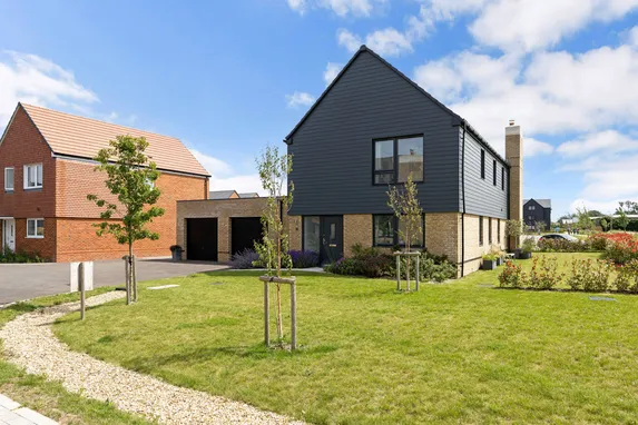 Romaine Road, Cranleigh, GU6