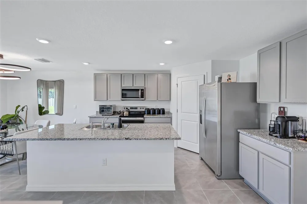 7601 Rosewood Garden Loop, Tampa, FL 33637